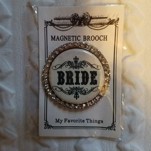 Bride magnetic brooch.